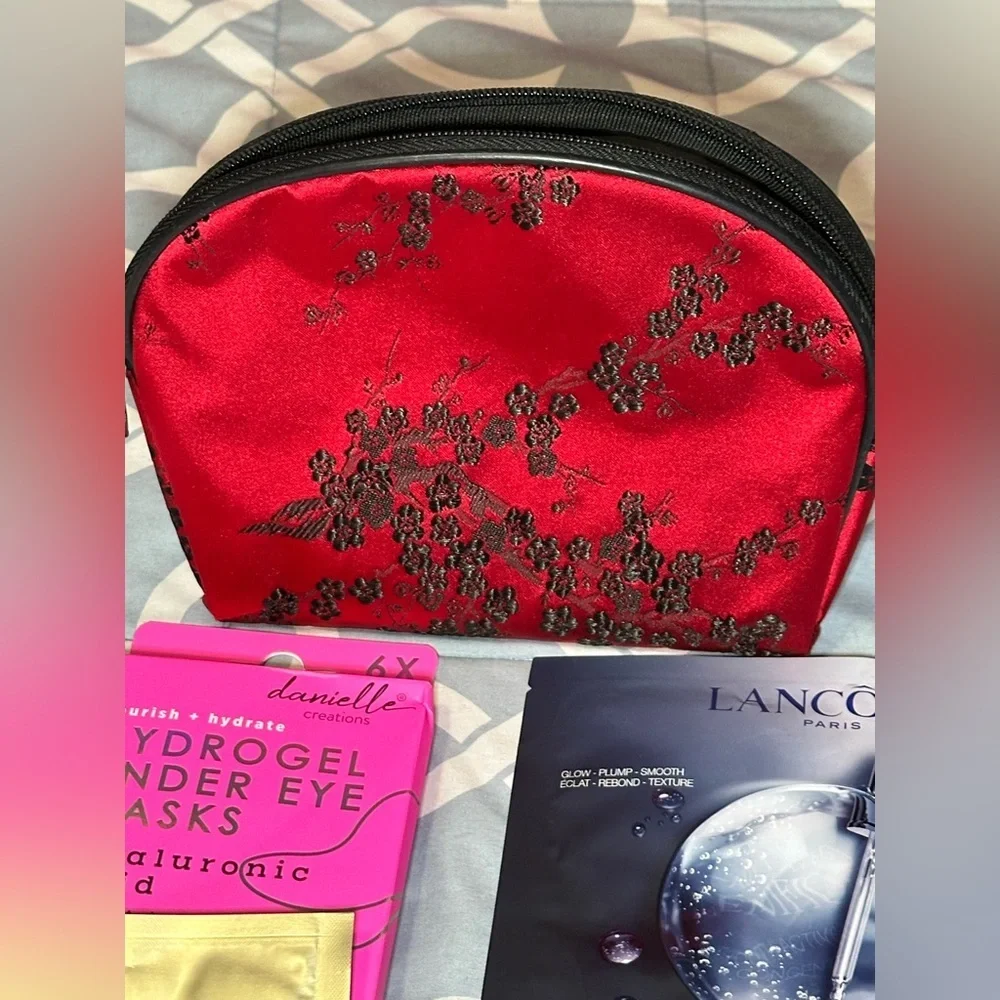 Spa Day Bundle • Estee Lauder • Lancôme • Hydrogel Eye Masks - Cosmetic Bag
